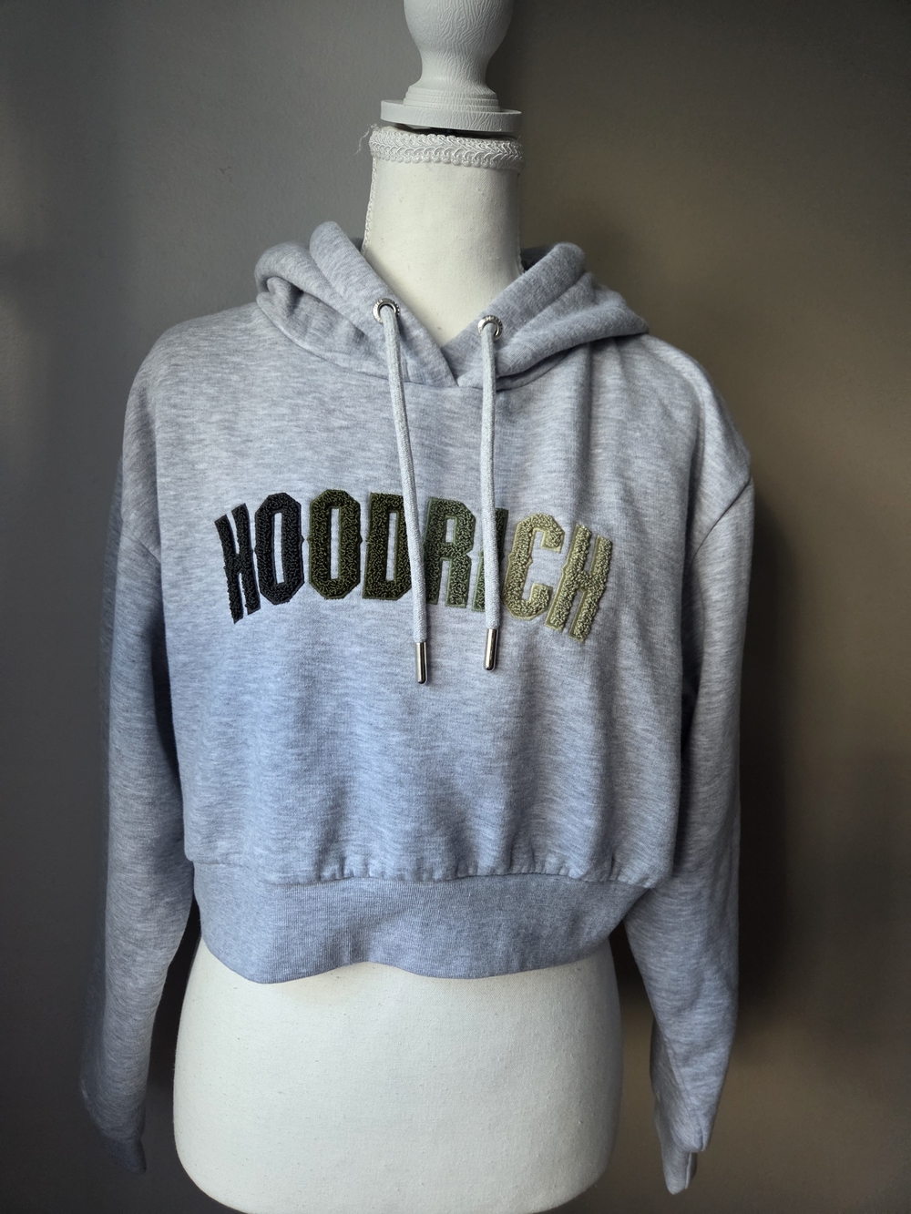 Hoodrich Gray Cropped Logo Hoodie Green Embroidered Logo Size L